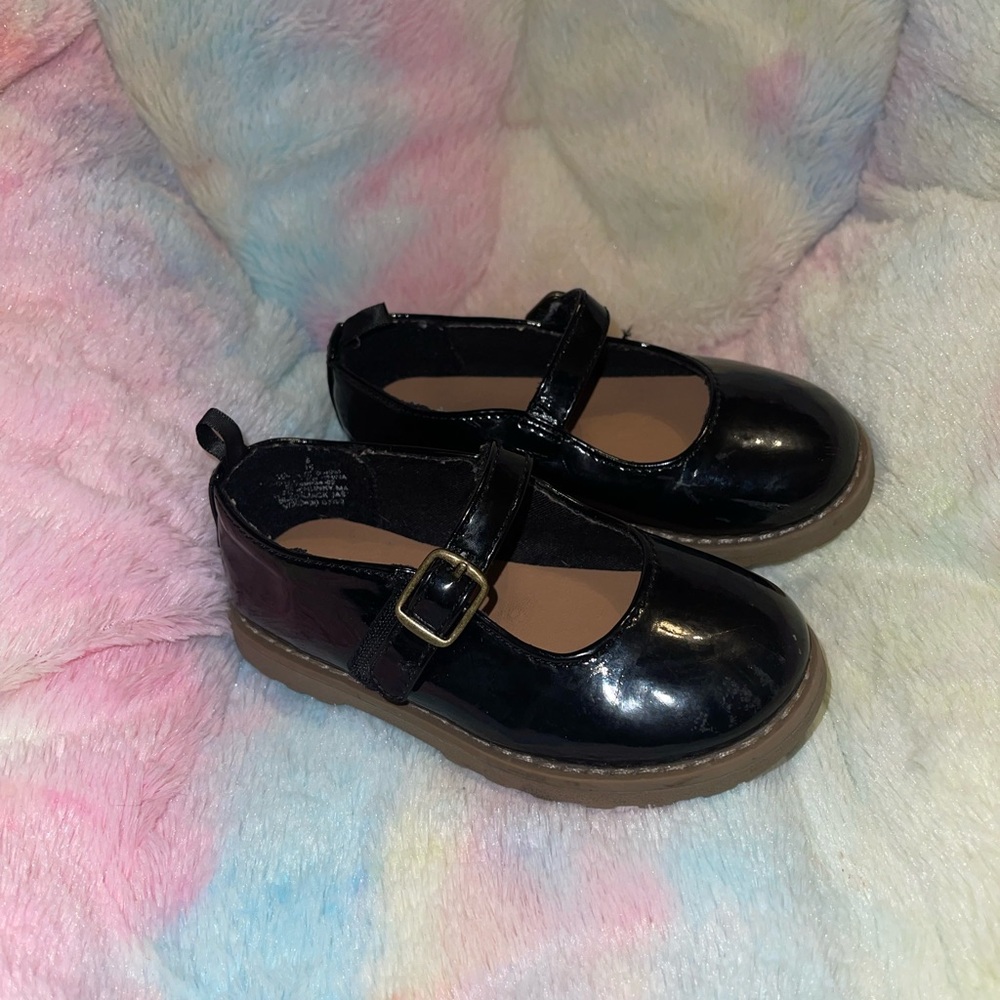 Old navy black patent Mary Jane shoes